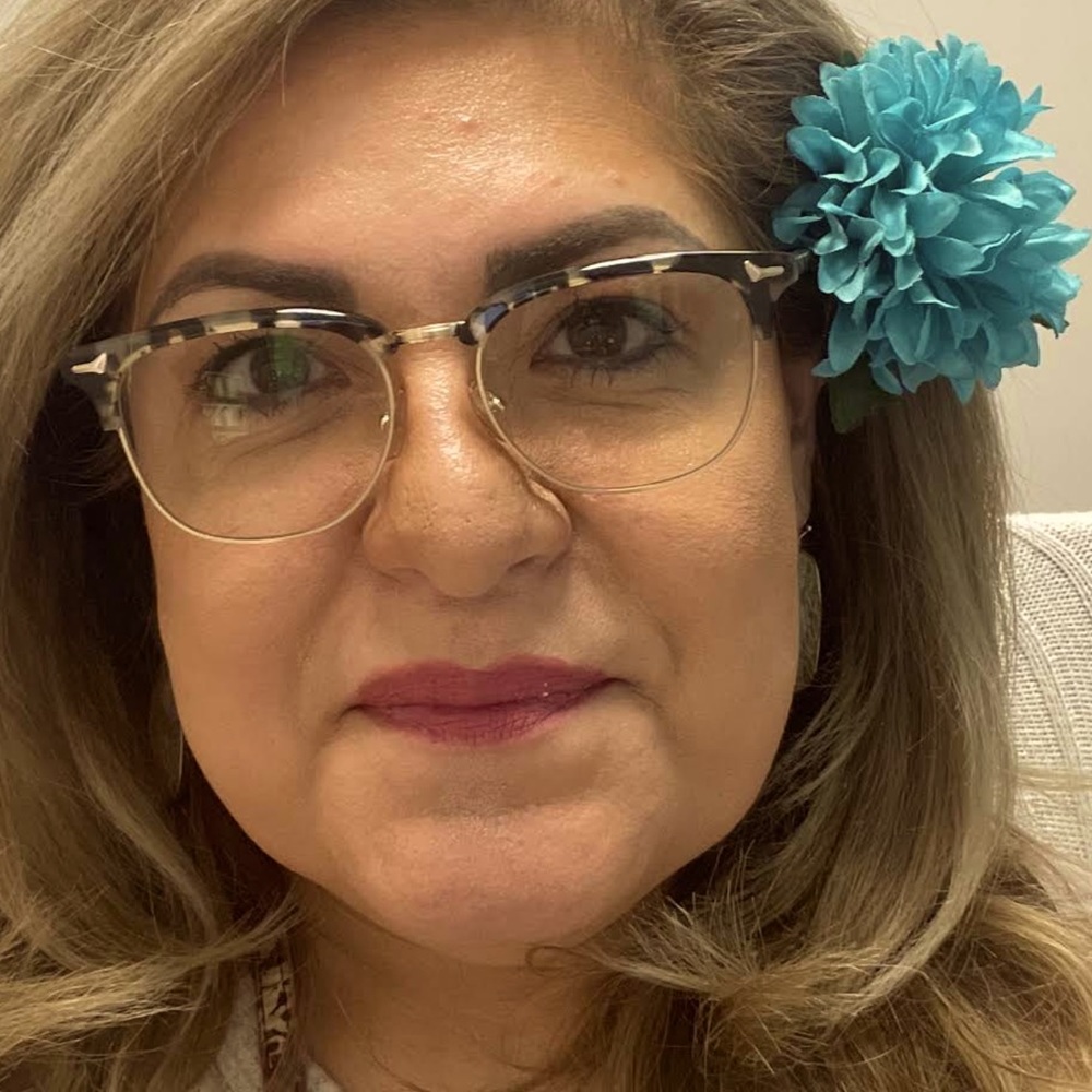 Meet your Posher, Regina